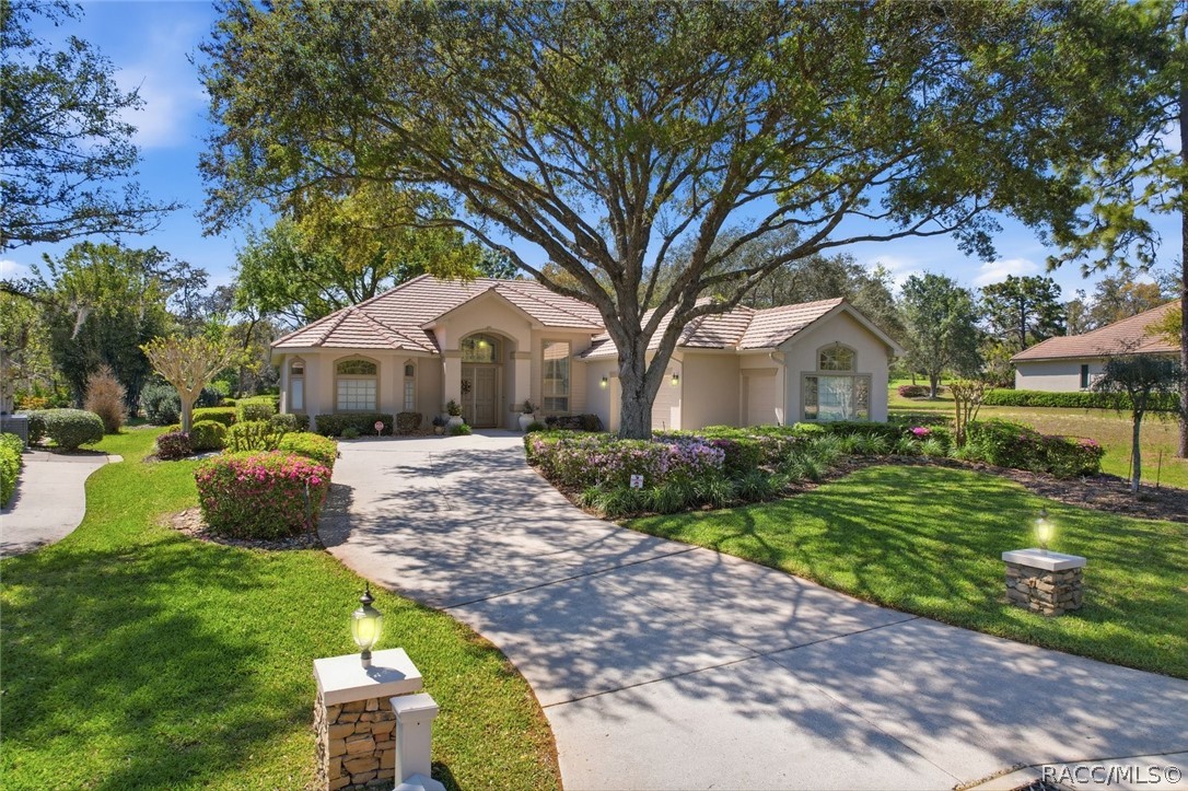 3156 N Caves Valley Path