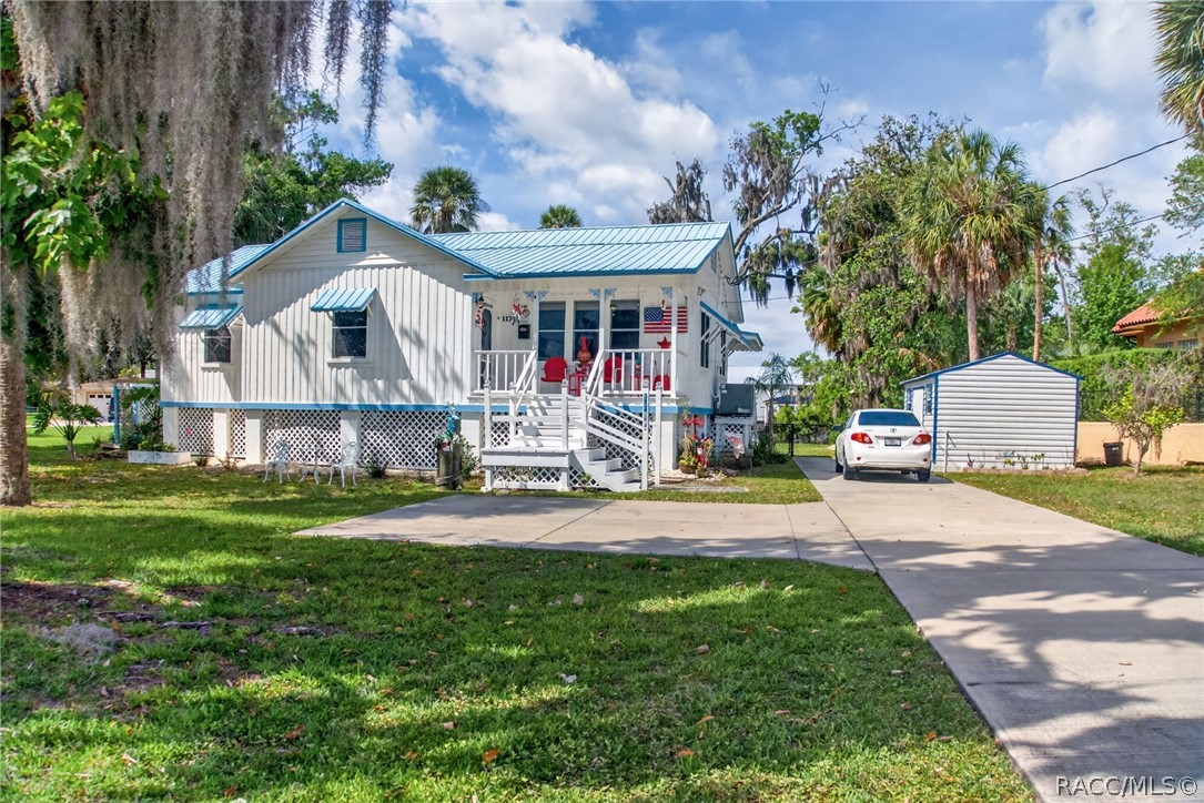 1174 SE Kings Bay Drive