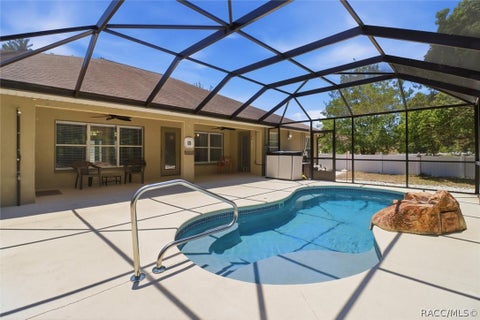 Homes For Sale - 37 Grass Street<br/> Homosassa, FL 34446
