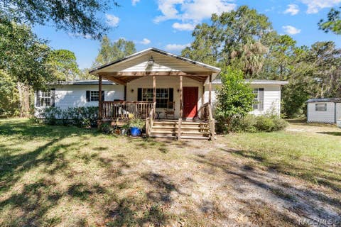 Homes For Sale - 8171 SE 144th Place<br/> Levy County, Inglis, FL 34449