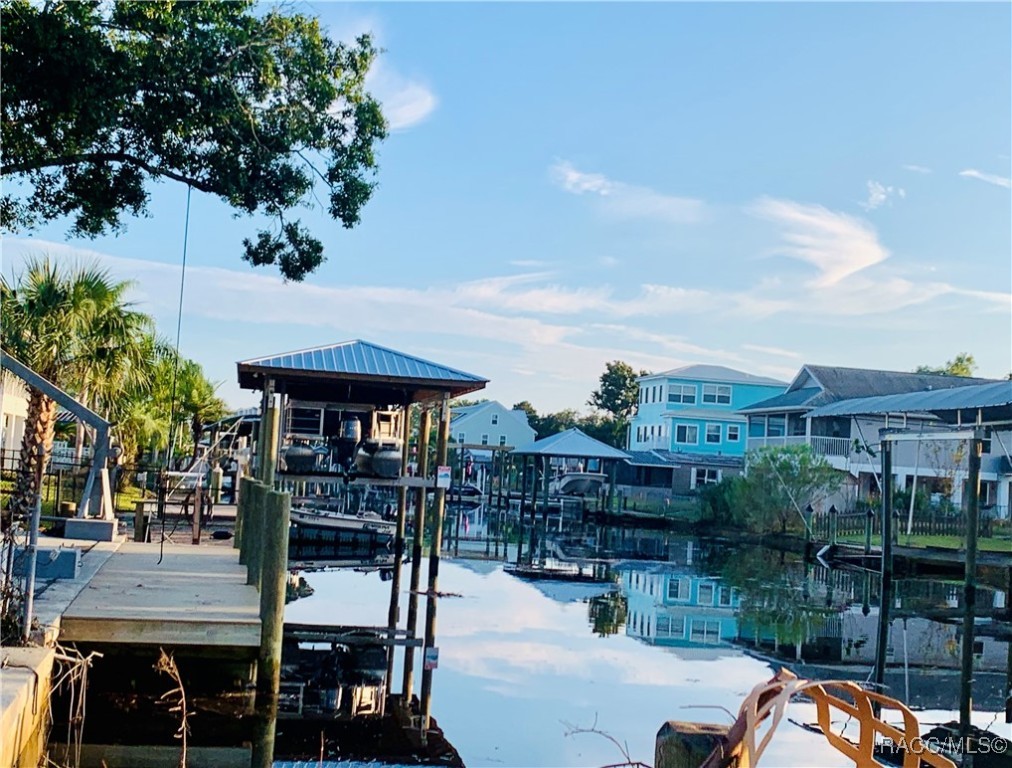 2808 N Comanche Point, Crystal River, New York image 5