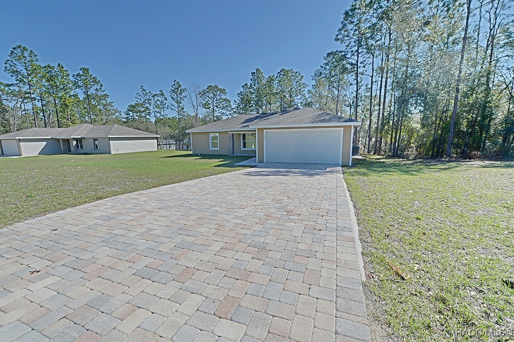 9693 N Wayland Avenue, Citrus Springs, Florida image 2