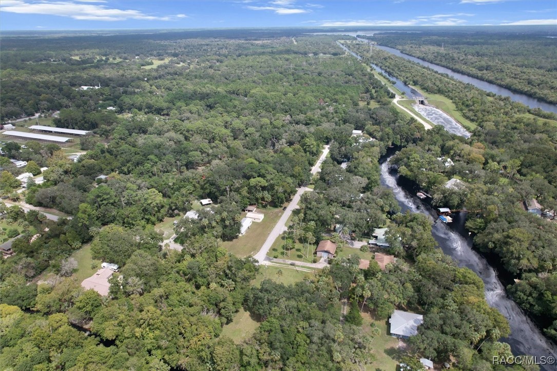 241 Hudson Street, Inglis, Florida image 40