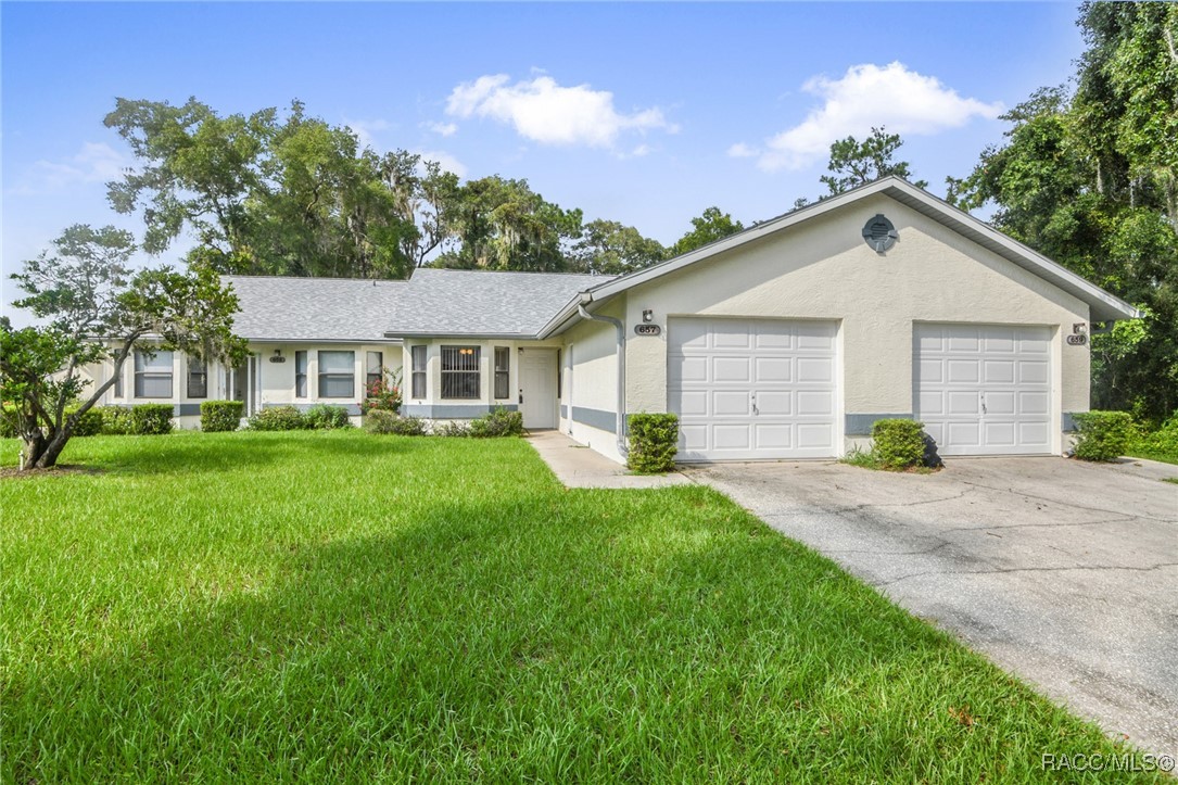 657 Whispering Pines Boulevard, Inverness, Florida image 2