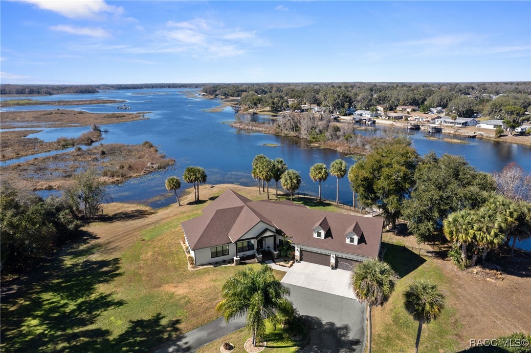 9295 E Peachtree Lane