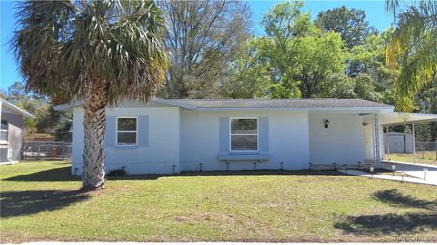 A home in Citrus Springs