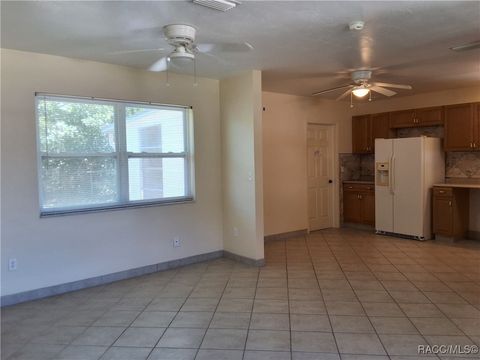 A home in Citrus Springs