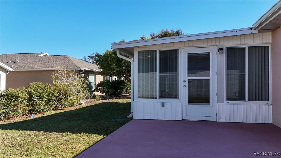 10434 S Clint Loop, Floral City, Florida image 42