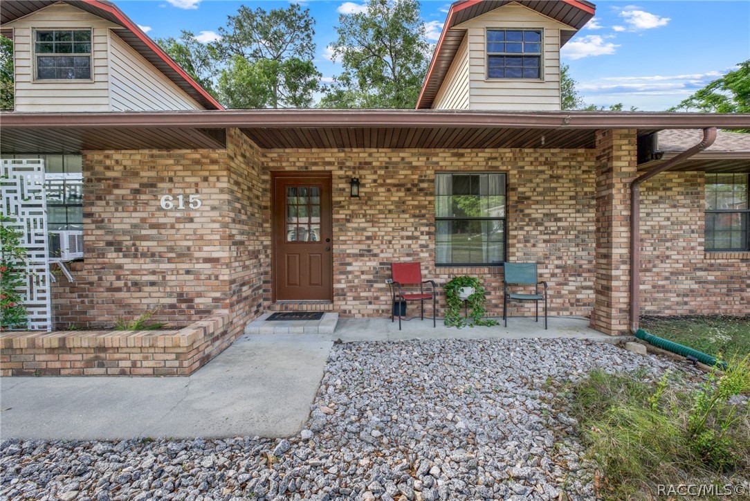 615 E Inverness Boulevard