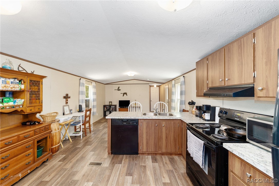 9088 S Berkshire Avenue, Inverness, New York image 9