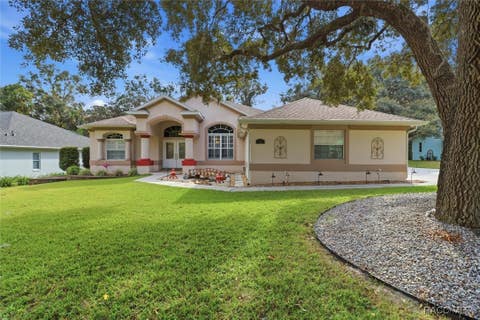 Homes For Sale - 63 Greentree Street<br/> Homosassa, FL 34446
