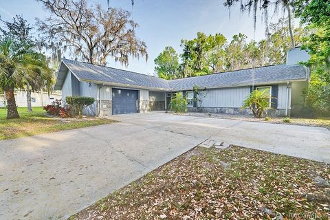 A home in Crystal River