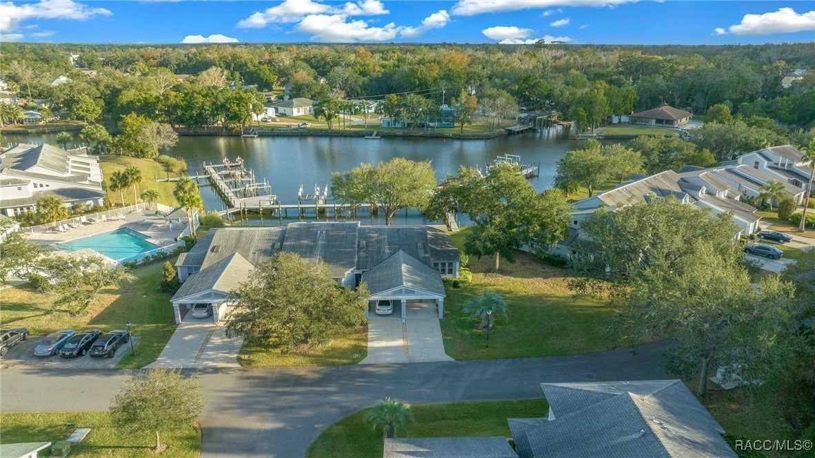 11014 W Cove Harbor Drive, Crystal River, Florida image 1