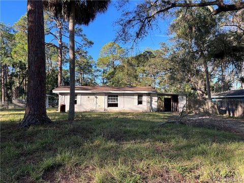 Homes For Sale - 49 63rd Street<br/> Levy County, Yankeetown, FL 34498
