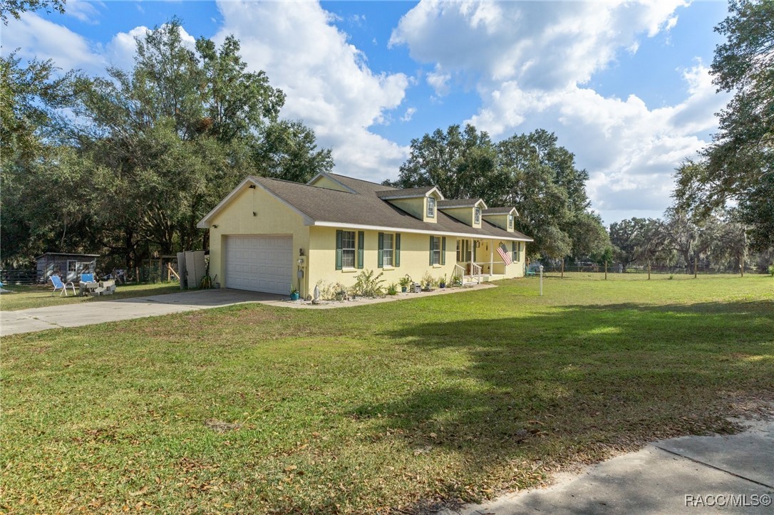 8737 S Rock Point