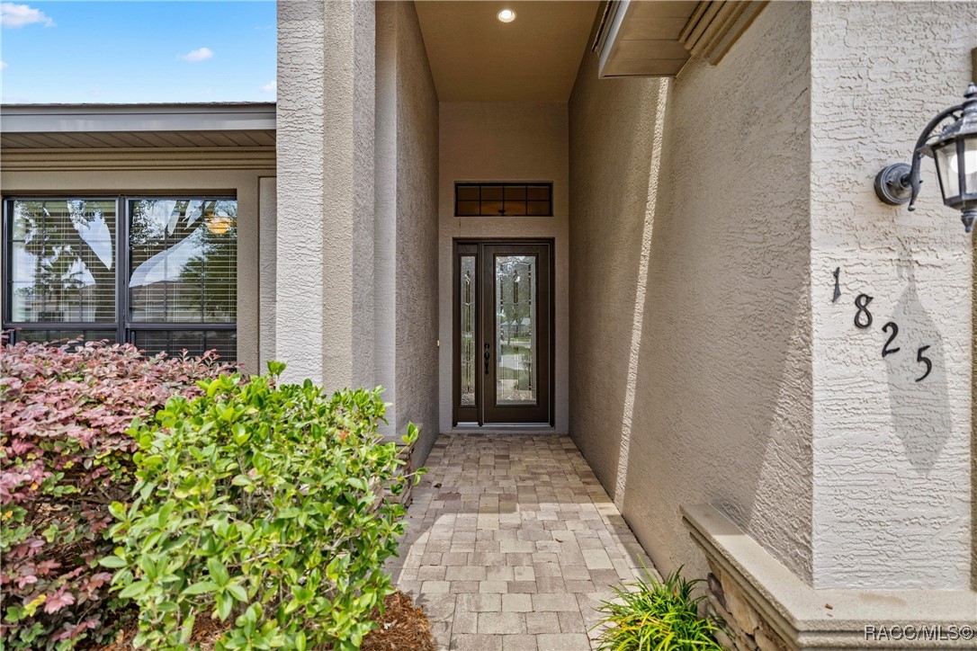 1825 W Caroline Path