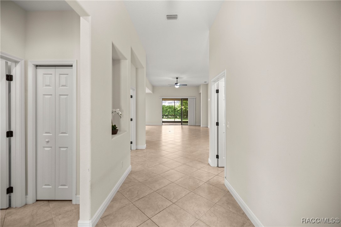 1825 W Caroline Path