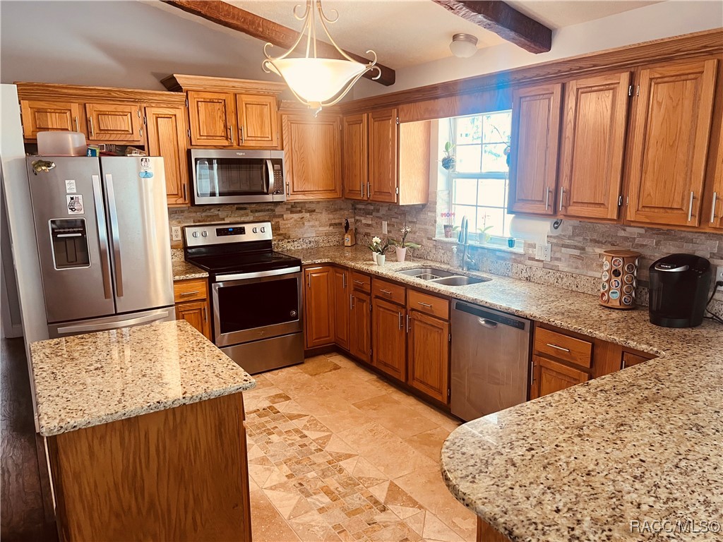 7961 W Riverbend Road, Crystal River, Florida image 7