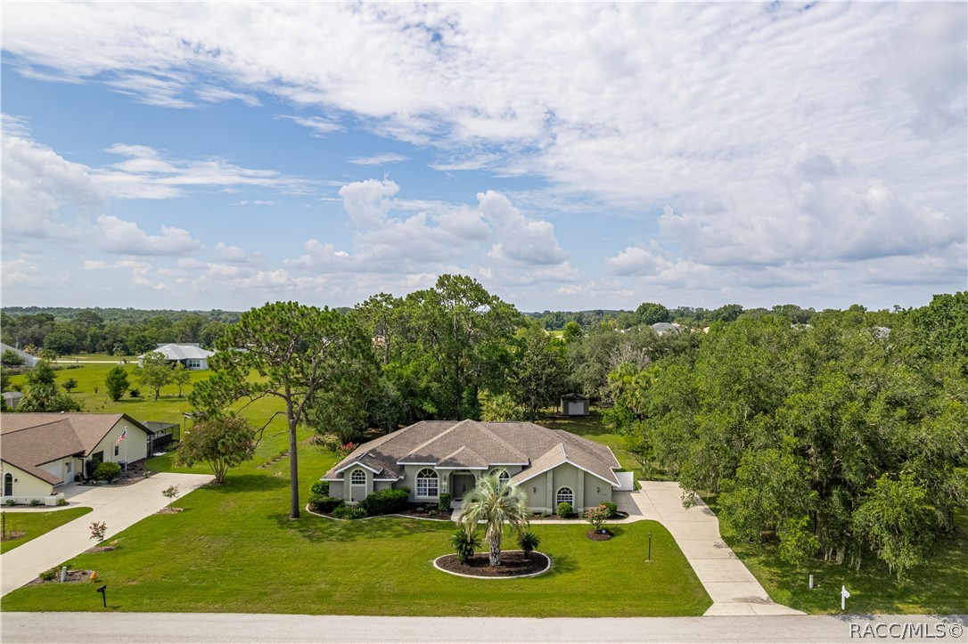 1154 E Triple Crown Loop