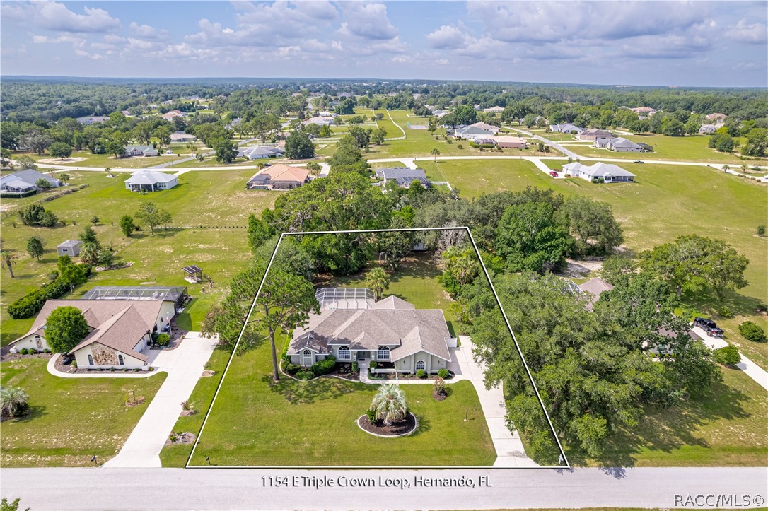 1154 E Triple Crown Loop