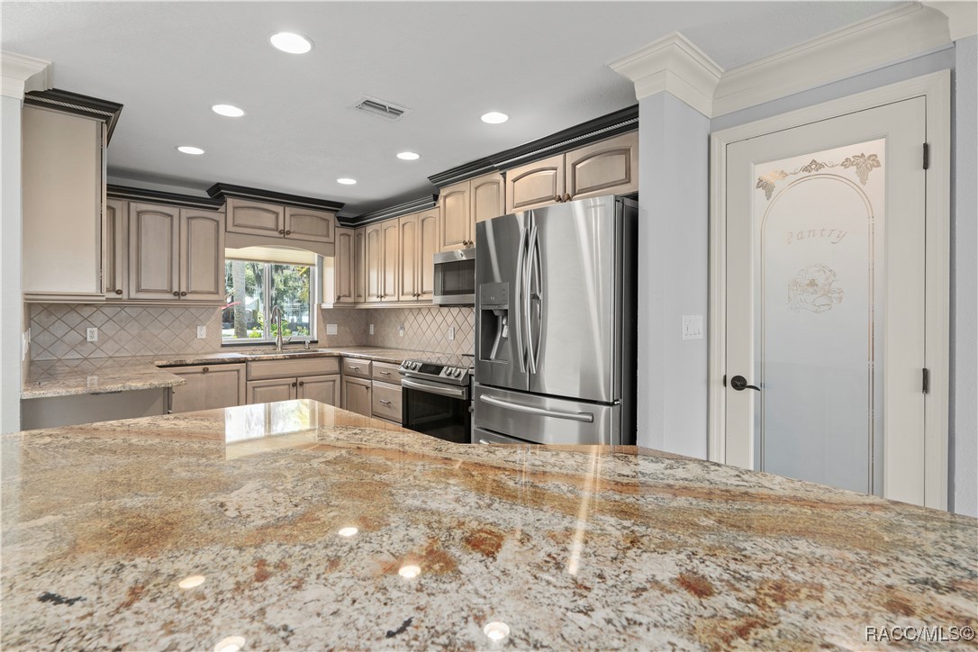 414 NW 8th Avenue, Crystal River, New York image 32