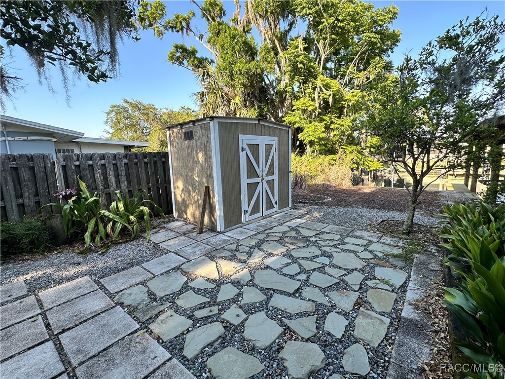 1203 SE Kings Bay Drive, Crystal River, New York image 37