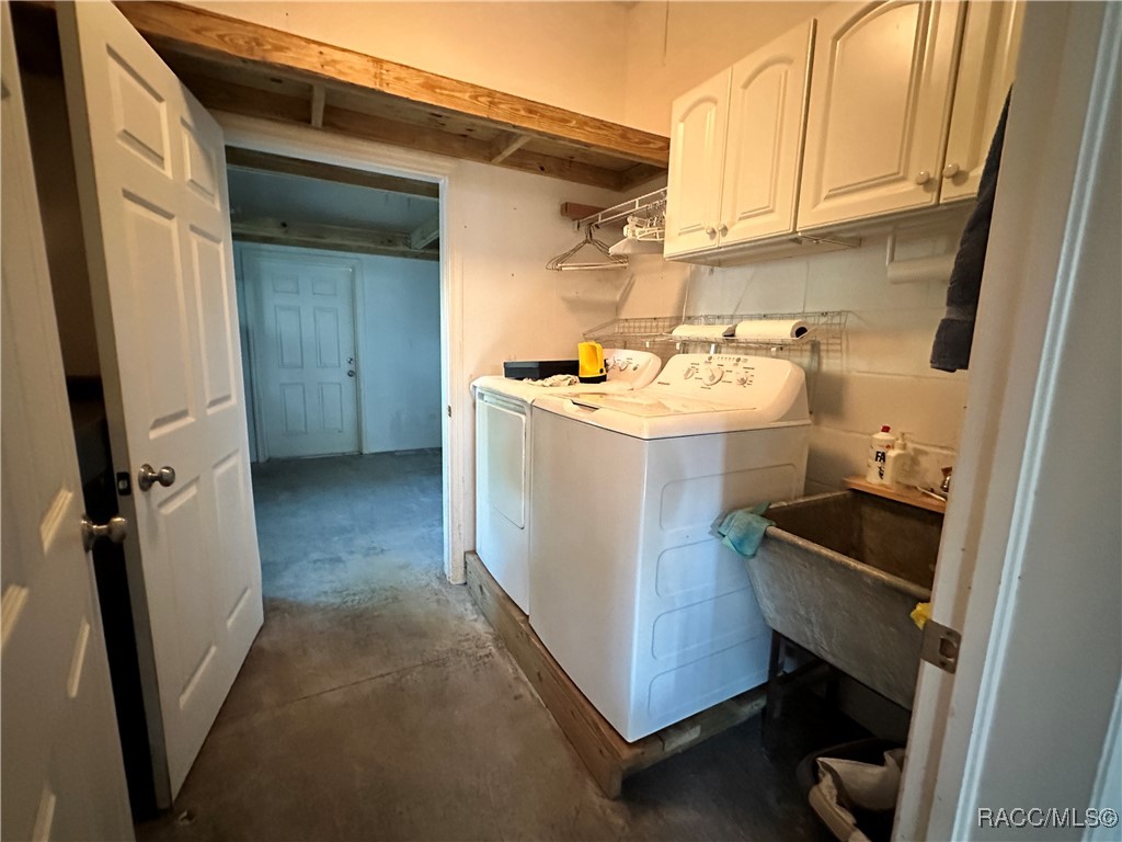 1203 SE Kings Bay Drive, Crystal River, New York image 18