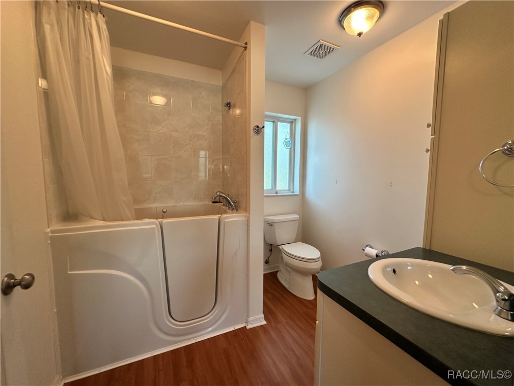 1203 SE Kings Bay Drive, Crystal River, New York image 25