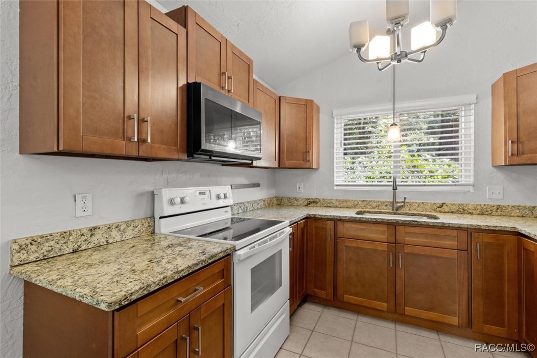 3728 S Eastpark Way, Homosassa, New York image 14