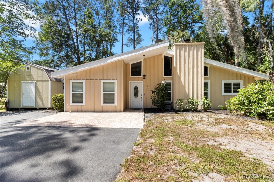 3728 S Eastpark Way, Homosassa, New York image 1
