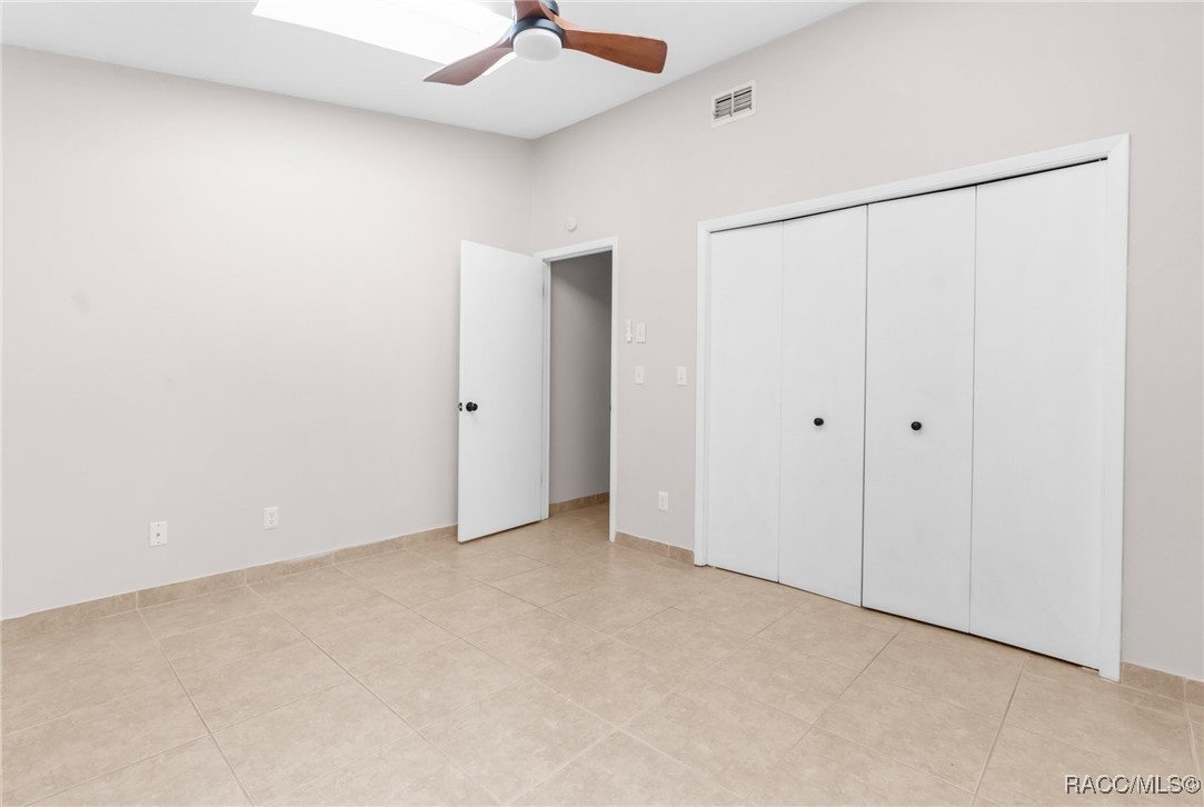 5592 Fairway Drive, Ridge Manor, Florida image 21