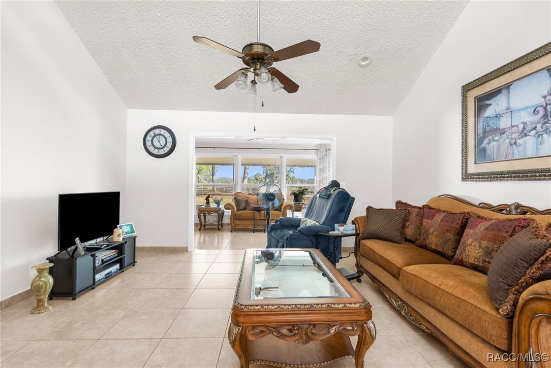 5592 Fairway Drive, Ridge Manor, Florida image 6