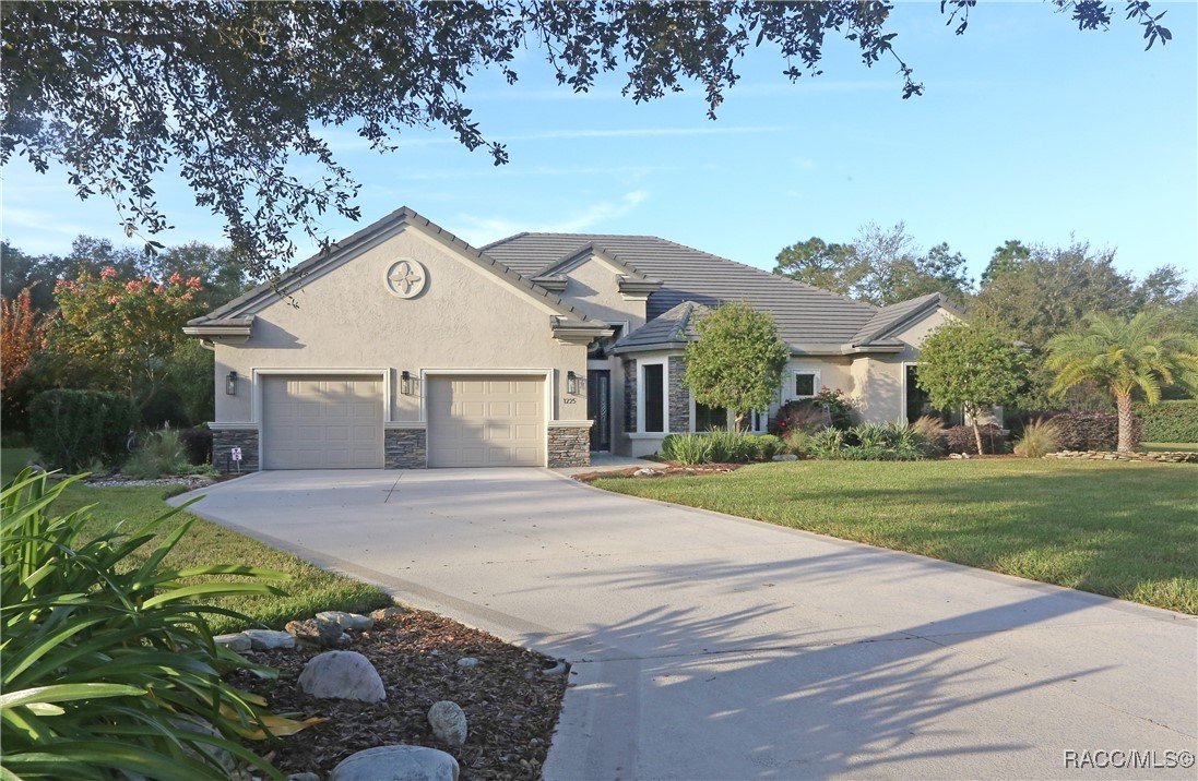 1225 W Labrador Court, Hernando, Florida image 3