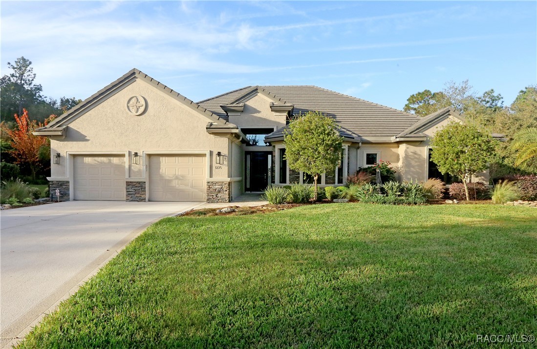 1225 W Labrador Court, Hernando, Florida image 1