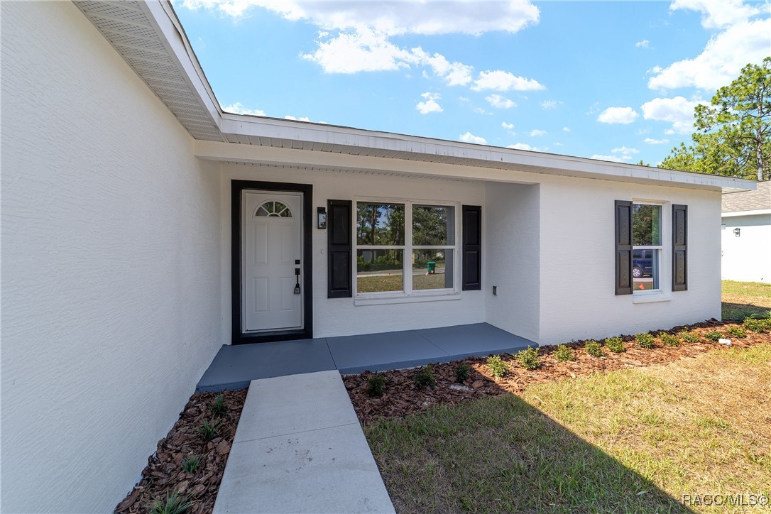 10968 N Airway Loop, Citrus Springs, Florida image 4