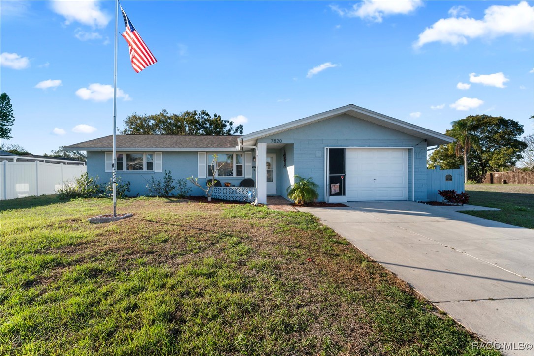 7820 Pineapple Lane, Port Richey, Florida image 1