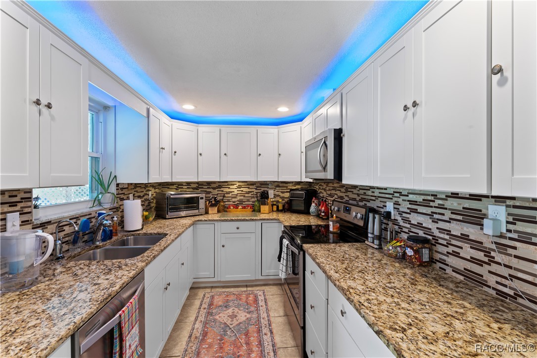 7820 Pineapple Lane, Port Richey, Florida image 13