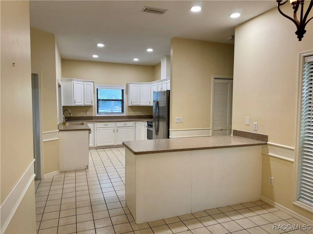 2945 W Plantation Pines Court, Lecanto, Florida image 5