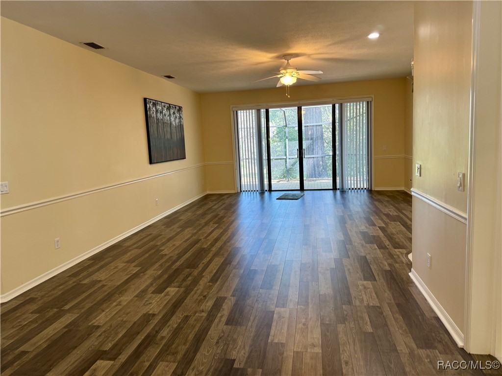 2945 W Plantation Pines Court, Lecanto, Florida image 6