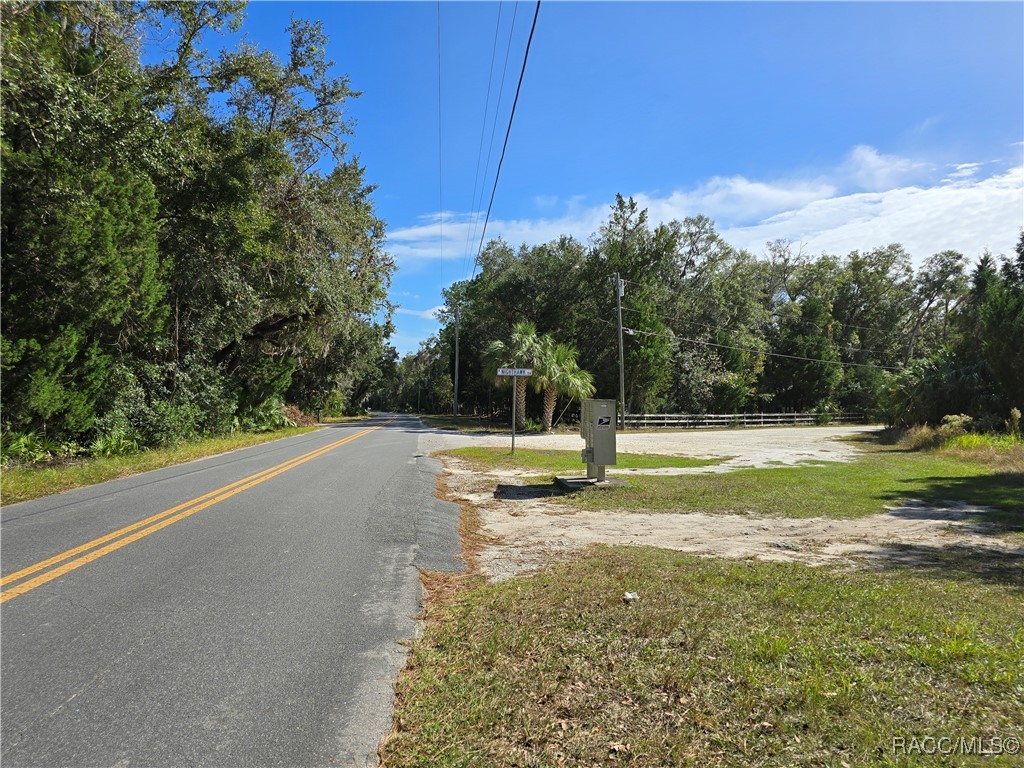 14954 W River Road, Inglis, Florida image 9