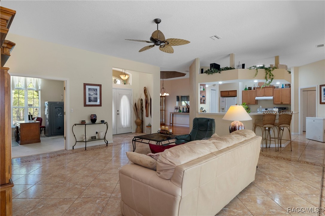 4142 W Overbrook Place, Citrus Springs, Florida image 13