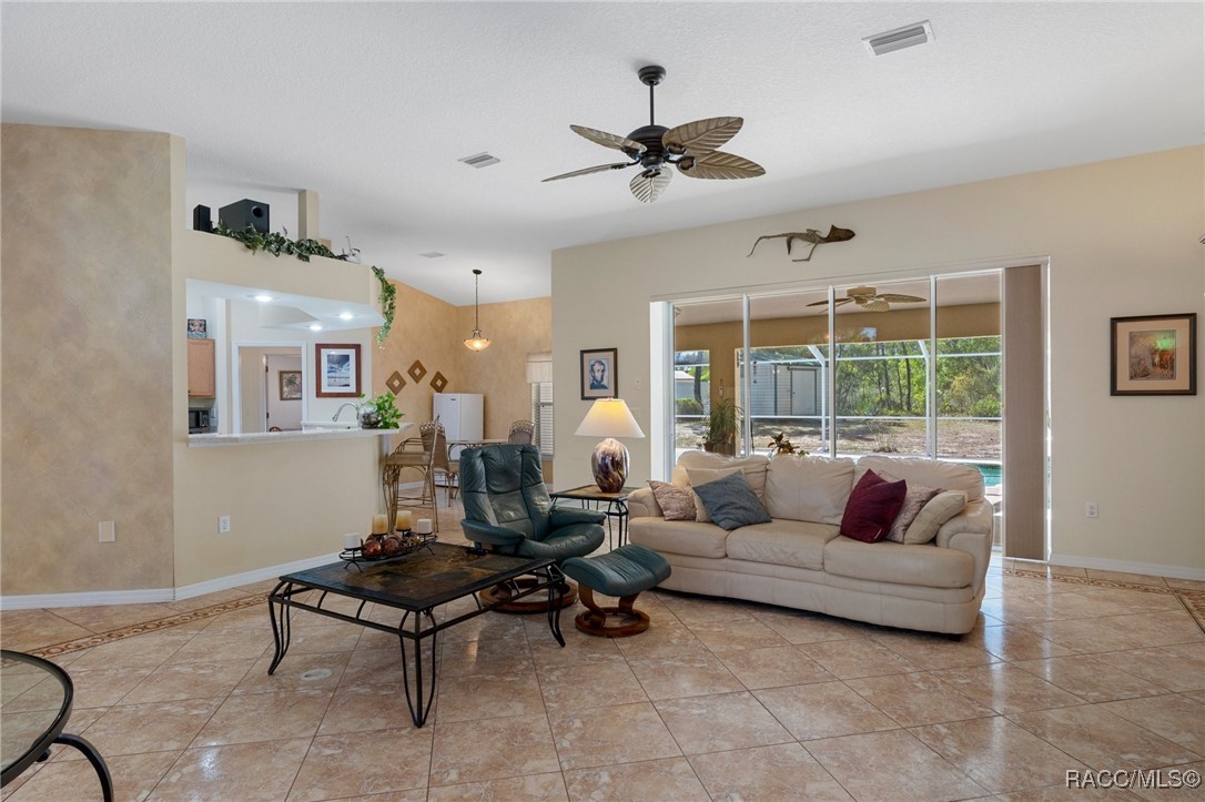 4142 W Overbrook Place, Citrus Springs, Florida image 12