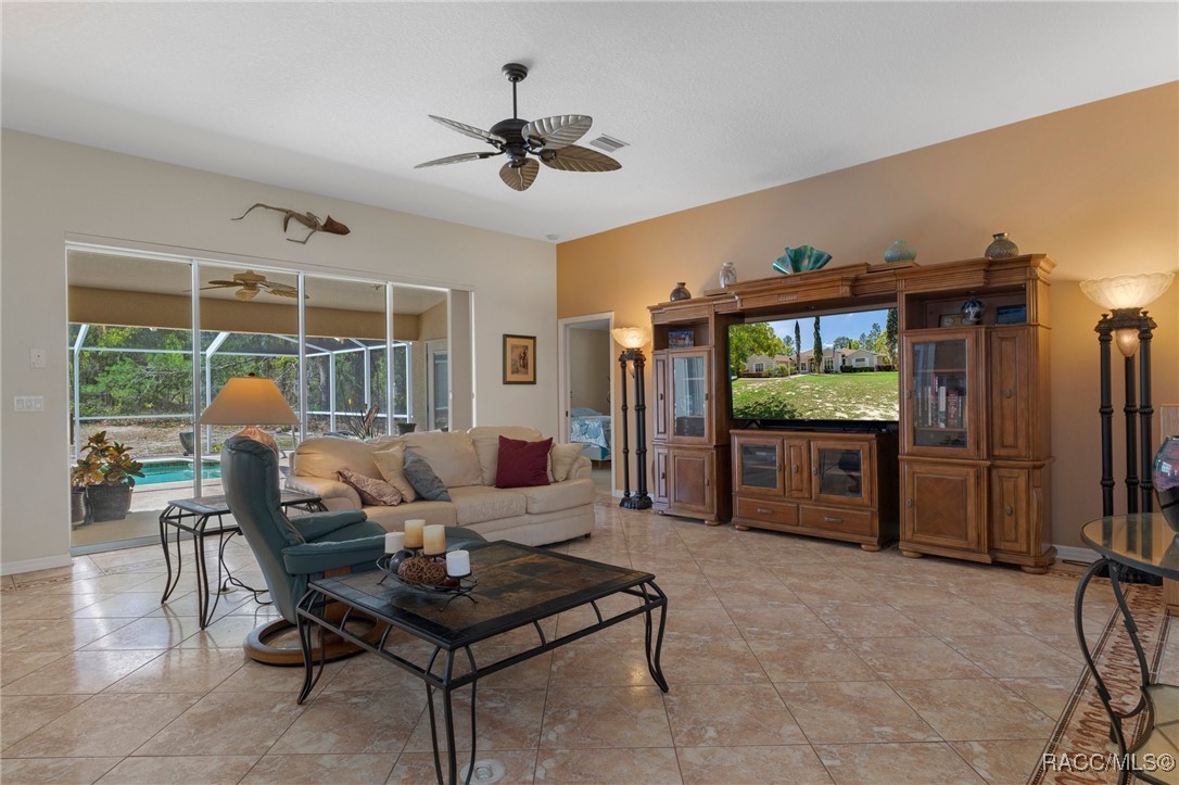 4142 W Overbrook Place, Citrus Springs, Florida image 11