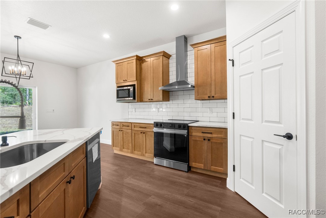 16043 W Penn State Road, Weeki Wachee, New York image 27