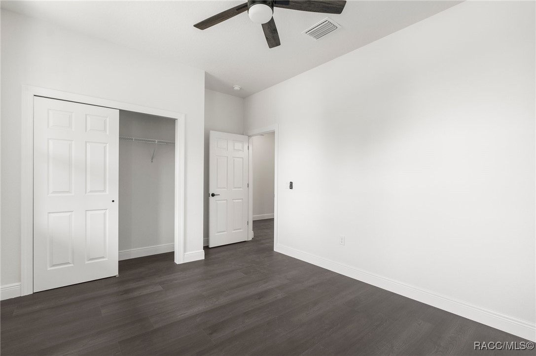 16043 W Penn State Road, Weeki Wachee, New York image 5