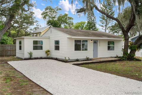 Homes For Sale - 1942 Springtime Avenue<br/> Clearwater, FL 33755