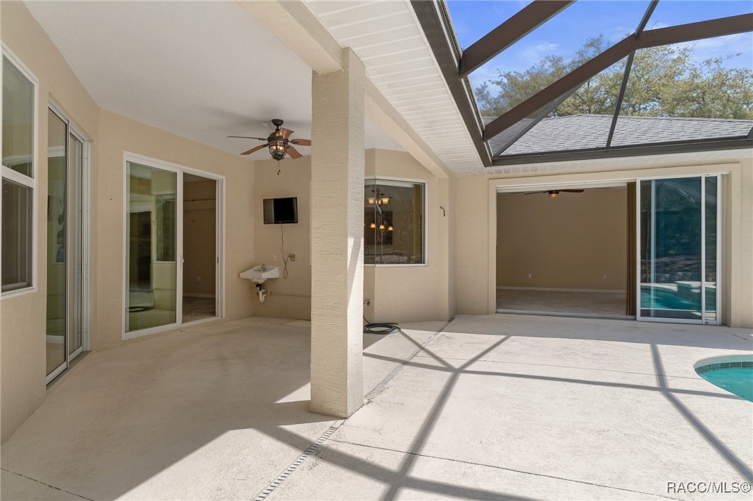 2234 W Begonia Drive, Beverly Hills, New York image 45