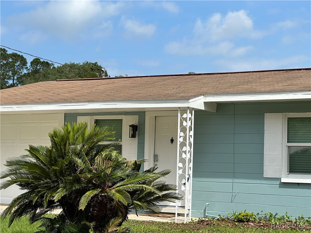 10765 W Spring Circle, Crystal River, Florida image 2