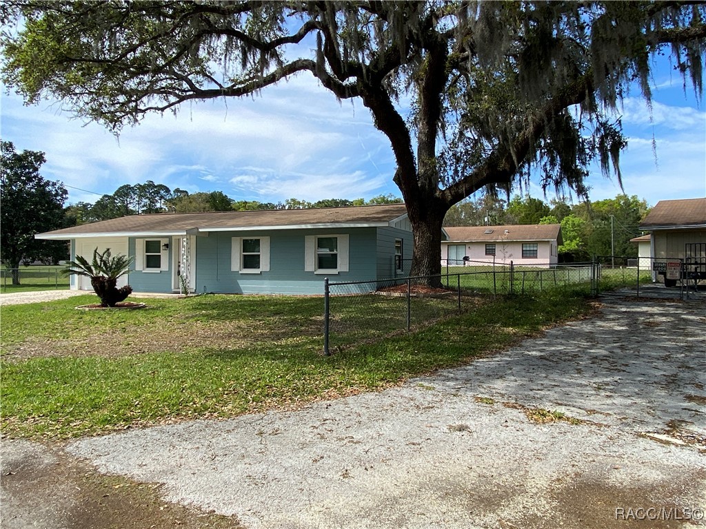 10765 W Spring Circle, Crystal River, Florida image 1
