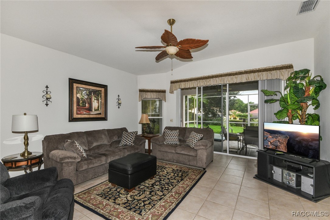 916 W Skyview Crossing Drive, Hernando, Florida image 4